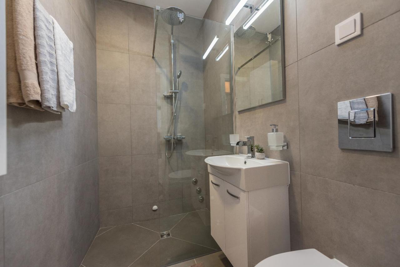 Apartmani Maris Макарска Екстериор снимка